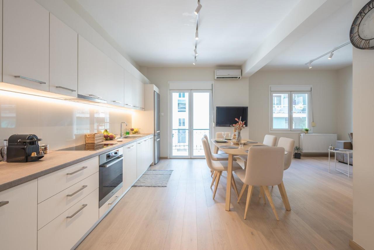 Stylish 2Bdr Apt By Acropolis Athens Exterior photo